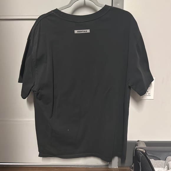Essentials T-Shirt - Picture 2 of 2